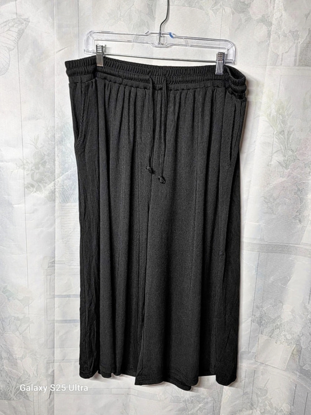 Wide Leg Pants in Black Size 3X Like New